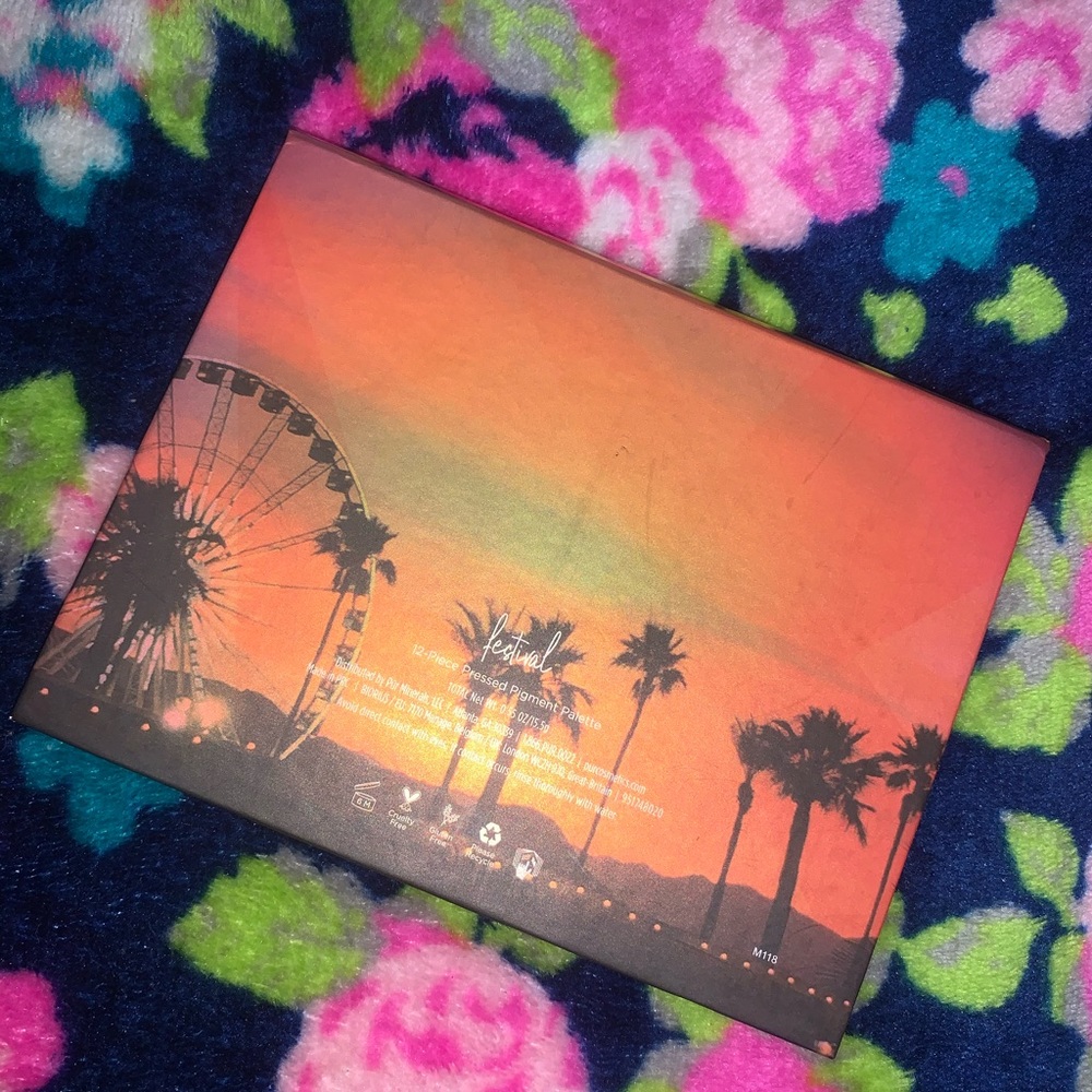 PÜR Festival 12-Piece Pressed Pigment Palette